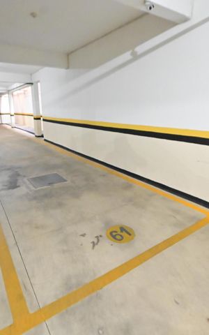 Apartamento para alugar com 46m², 1 quarto e 1 vaga Apartamento para alugar com 46m², 1 quarto e 1 vagaGaragem