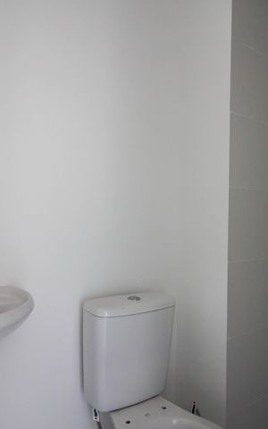 Apartamento à venda com 33m², 2 quartos e sem vagaBanheiro 