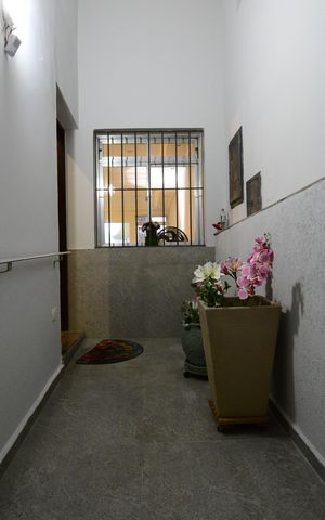 Casa à venda com 170m², 4 quartos e 2 vagasCorredor