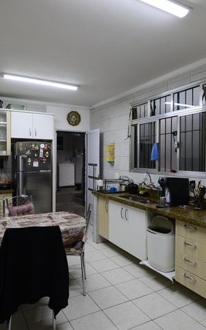 Casa à venda com 170m², 4 quartos e 2 vagasCozinha