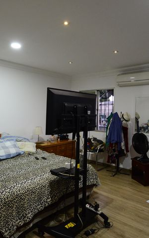 Casa à venda com 170m², 4 quartos e 2 vagasQuarto