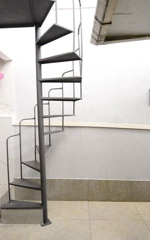 Casa à venda com 170m², 4 quartos e 2 vagasÁrea de Serviço