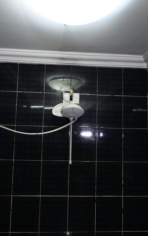 Casa à venda com 170m², 4 quartos e 2 vagasBanheiro