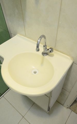 Casa à venda com 170m², 4 quartos e 2 vagasBanheiro de Serviço