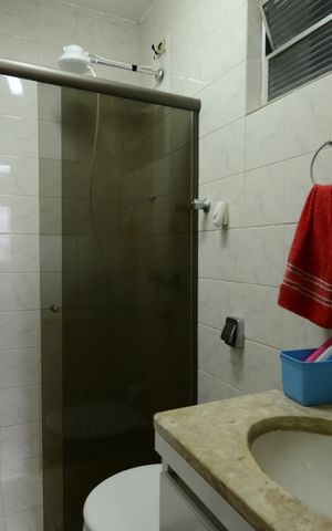 Casa à venda com 170m², 4 quartos e 2 vagasBanheiro
