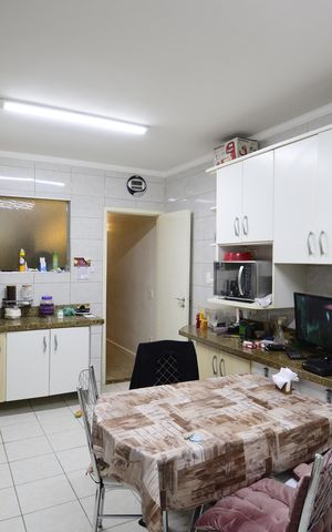 Casa à venda com 170m², 4 quartos e 2 vagasCozinha