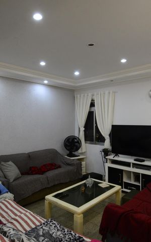Casa à venda com 170m², 4 quartos e 2 vagasSala