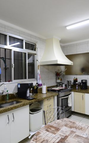 Casa à venda com 170m², 4 quartos e 2 vagasCozinha