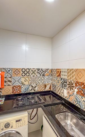 Apartamento à venda com 53m², 2 quartos e sem vaga Apartamento à venda com 53m², 2 quartos e sem vagaCozinha e Área de Serviço