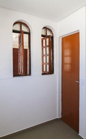 Casa à venda com 504m², 12 quartos e 3 vagas Casa à venda com 504m², 12 quartos e 3 vagasQuarto 2