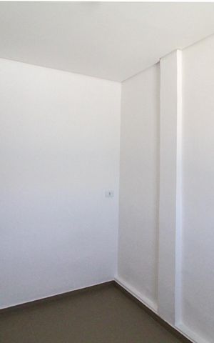 Casa à venda com 504m², 12 quartos e 3 vagas Casa à venda com 504m², 12 quartos e 3 vagasQuarto 1