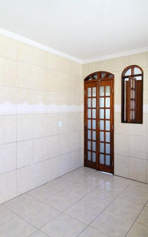 Casa à venda com 504m², 12 quartos e 3 vagas Casa à venda com 504m², 12 quartos e 3 vagasCozinha e Área de Serviço