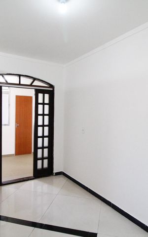 Casa à venda com 504m², 12 quartos e 3 vagas Casa à venda com 504m², 12 quartos e 3 vagasSuíte