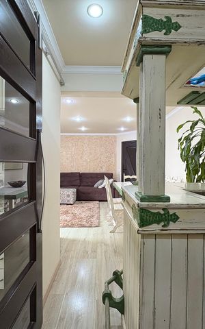 Apartamento à venda com 105m², 3 quartos e 2 vagas Apartamento à venda com 105m², 3 quartos e 2 vagasSala