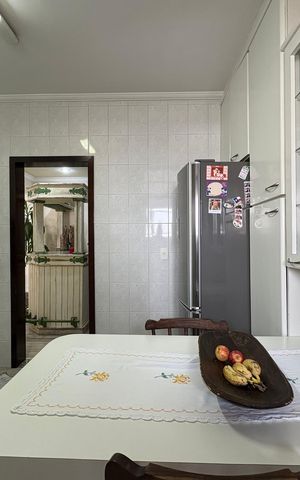 Apartamento à venda com 105m², 3 quartos e 2 vagas Apartamento à venda com 105m², 3 quartos e 2 vagasCozinha
