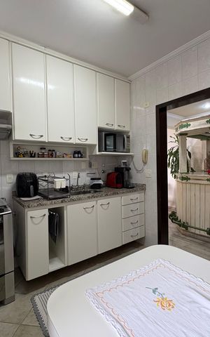 Apartamento à venda com 105m², 3 quartos e 2 vagas Apartamento à venda com 105m², 3 quartos e 2 vagasCozinha