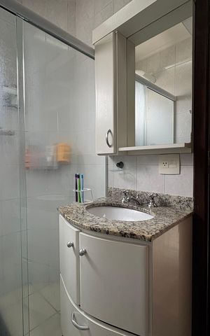 Apartamento à venda com 105m², 3 quartos e 2 vagas Apartamento à venda com 105m², 3 quartos e 2 vagasBanheiro da Suíte