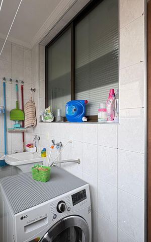 Apartamento à venda com 105m², 3 quartos e 2 vagas Apartamento à venda com 105m², 3 quartos e 2 vagasLavanderia
