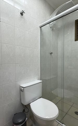 Apartamento à venda com 105m², 3 quartos e 2 vagas Apartamento à venda com 105m², 3 quartos e 2 vagasBanheiro