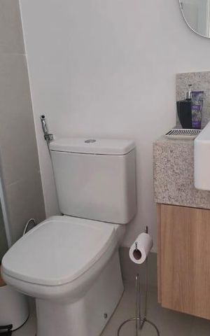 Apartamento à venda com 74m², 2 quartos e 2 vagas Apartamento à venda com 74m², 2 quartos e 2 vagasBanheiro Social