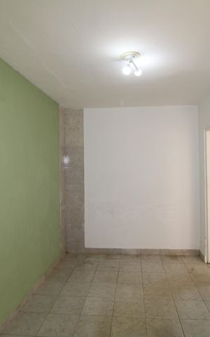 Casa à venda com 70m², 1 quarto e sem vagaSala