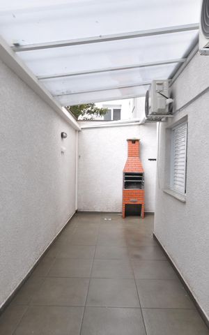 Apartamento à venda com 62m², 2 quartos e sem vagaÁrea privativa