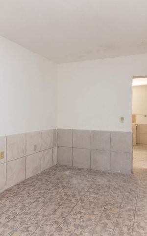 Casa à venda com 460m², 15 quartos e sem vaga Casa à venda com 460m², 15 quartos e sem vagaSala e Quarto da Casa 1