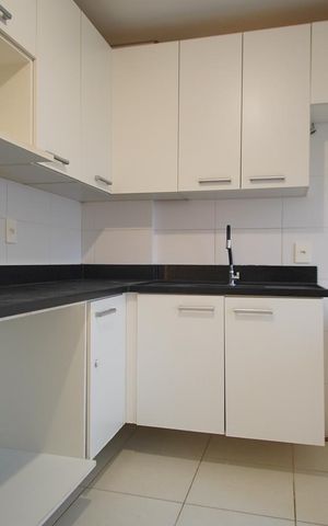 Apartamento para alugar com 79m², 2 quartos e 2 vagasCozinha