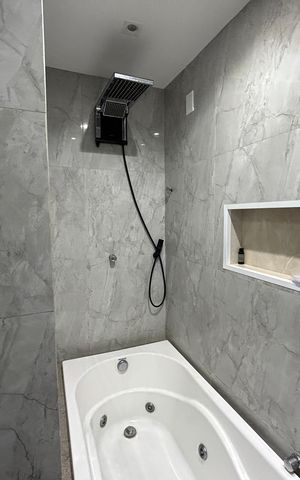 Apartamento para alugar com 90m², 2 quartos e sem vagaBanheiro da Suíte