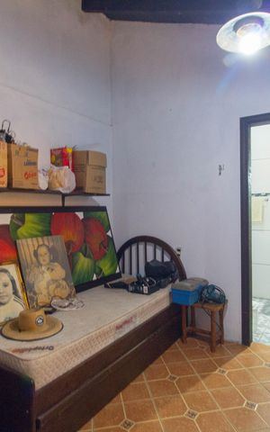 Casa à venda com 220m², 3 quartos e 4 vagasQuarto de Serviço