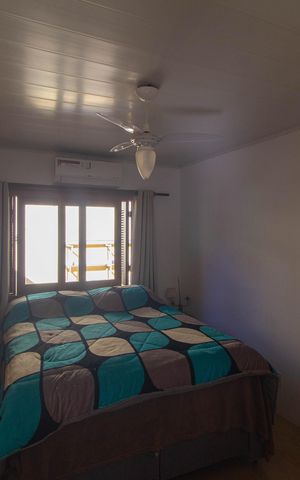 Casa à venda com 220m², 3 quartos e 4 vagasSuíte