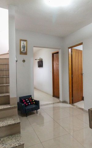 Casa para alugar com 245m², 4 quartos e 3 vagasSala