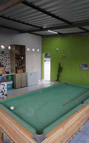 Casa à venda com 300m², 3 quartos e 1 vagaÁrea comum