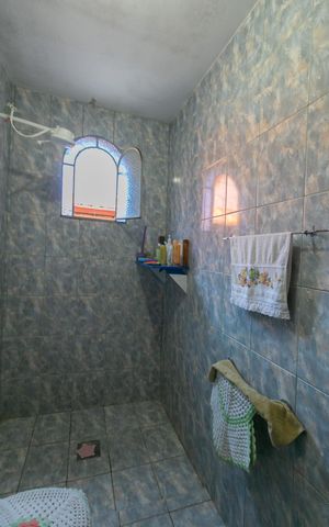 Casa à venda com 360m², 5 quartos e 4 vagas Casa à venda com 360m², 5 quartos e 4 vagasBanheiro 3