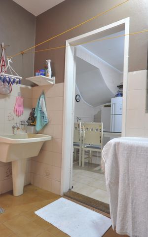 Casa à venda com 180m², 3 quartos e 3 vagasÁrea de serviço