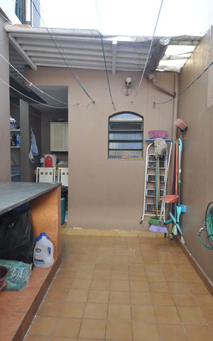 Casa à venda com 180m², 3 quartos e 3 vagasQuintal
