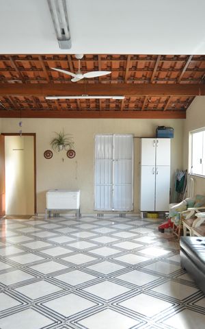 Casa à venda com 300m², 3 quartos e 6 vagasÁrea gourmet