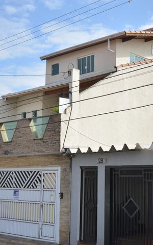 Casa à venda com 300m², 3 quartos e 6 vagasFachada