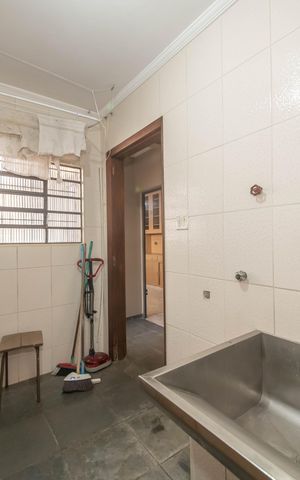 Casa à venda com 260m², 3 quartos e 9 vagasÁrea de Serviço