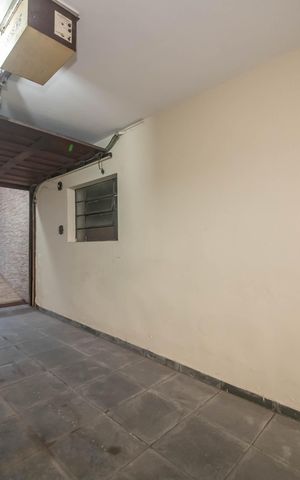 Casa à venda com 260m², 3 quartos e 9 vagasGaragem Frente