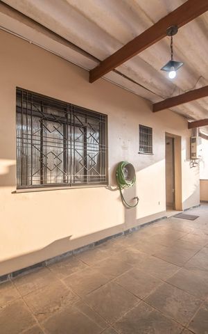 Casa à venda com 260m², 3 quartos e 9 vagasQuintal