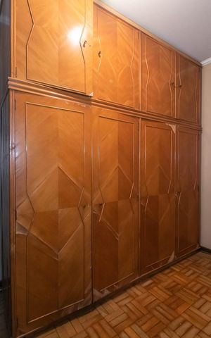 Casa à venda com 260m², 3 quartos e 9 vagasQuarto de Serviço