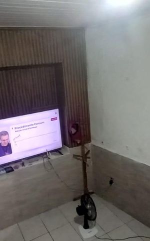Casa à venda com 200m², 2 quartos e sem vaga Casa à venda com 200m², 2 quartos e sem vagaQuarto 1
