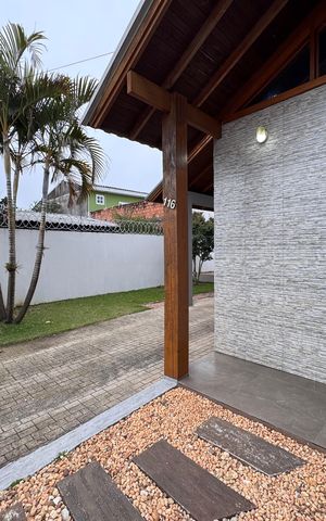 Casa à venda com 150m², 3 quartos e 2 vagasÁrea Externa