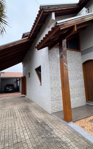Casa à venda com 150m², 3 quartos e 2 vagasÁrea Externa