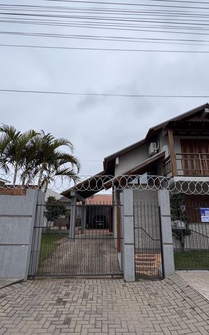 Casa à venda com 150m², 3 quartos e 2 vagasFachada