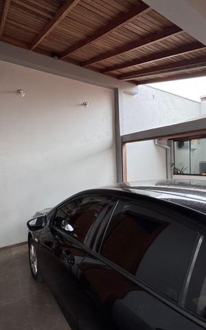 Casa à venda com 150m², 3 quartos e 2 vagasGaragem