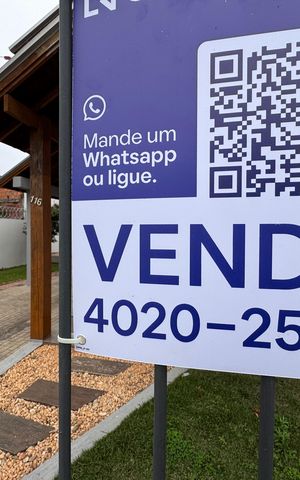 Casa à venda com 150m², 3 quartos e 2 vagasPlaca