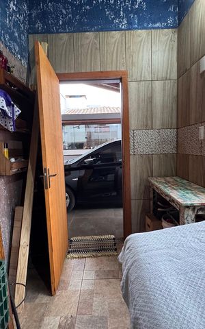 Casa à venda com 150m², 3 quartos e 2 vagasQuarto de Serviço