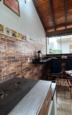 Casa à venda com 150m², 3 quartos e 2 vagasÁrea Gourmet